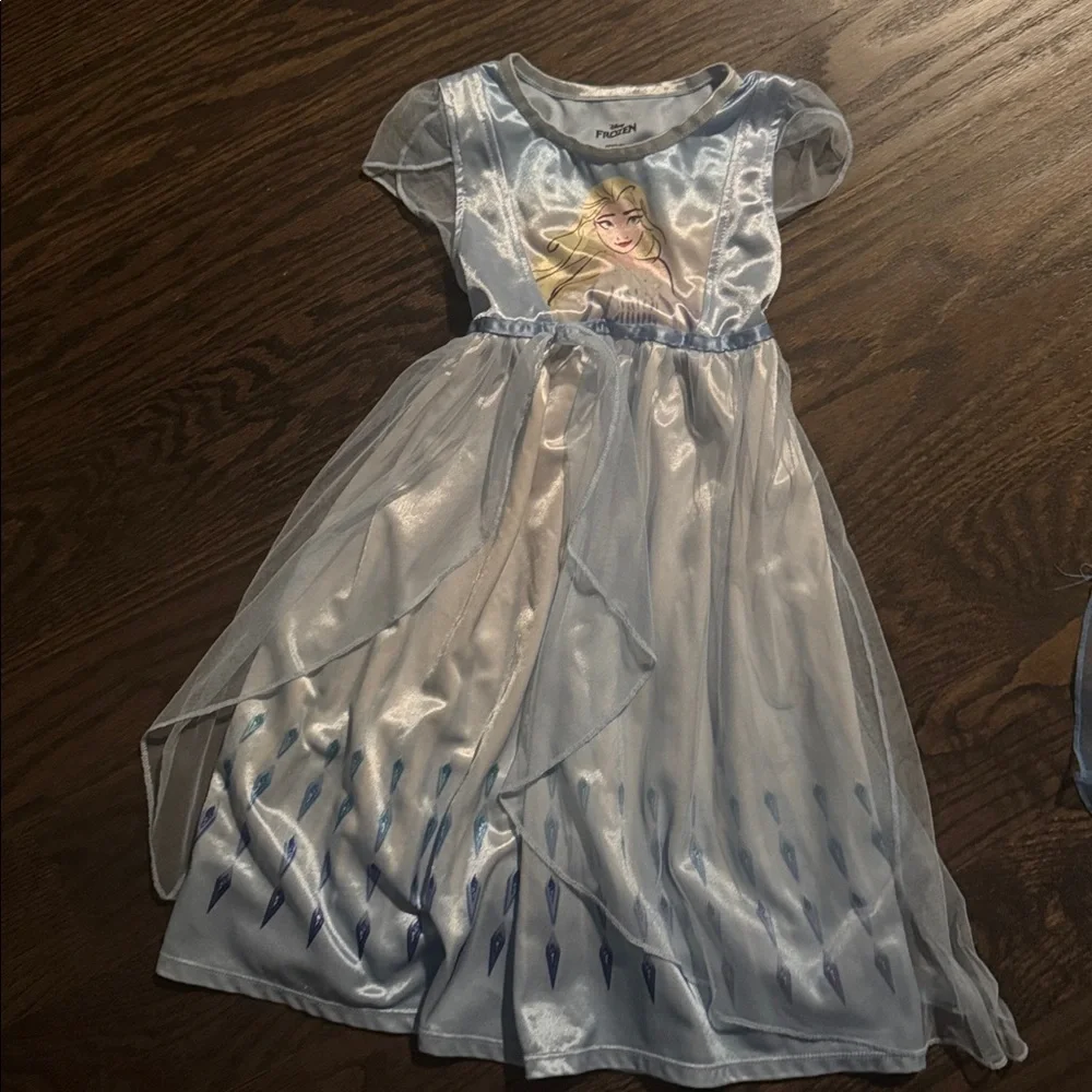Disney Princess Dresses 4T - Picture 5 of 10